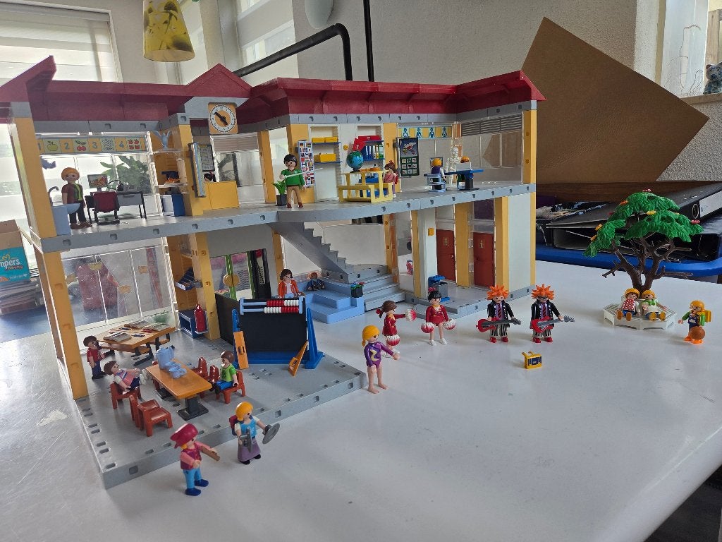 Playmobil grote school, Kinderen en Baby's, Speelgoed | Playmobil, Zo goed als nieuw, Losse onderdelen, Gebouw, Ophalen of Verzenden