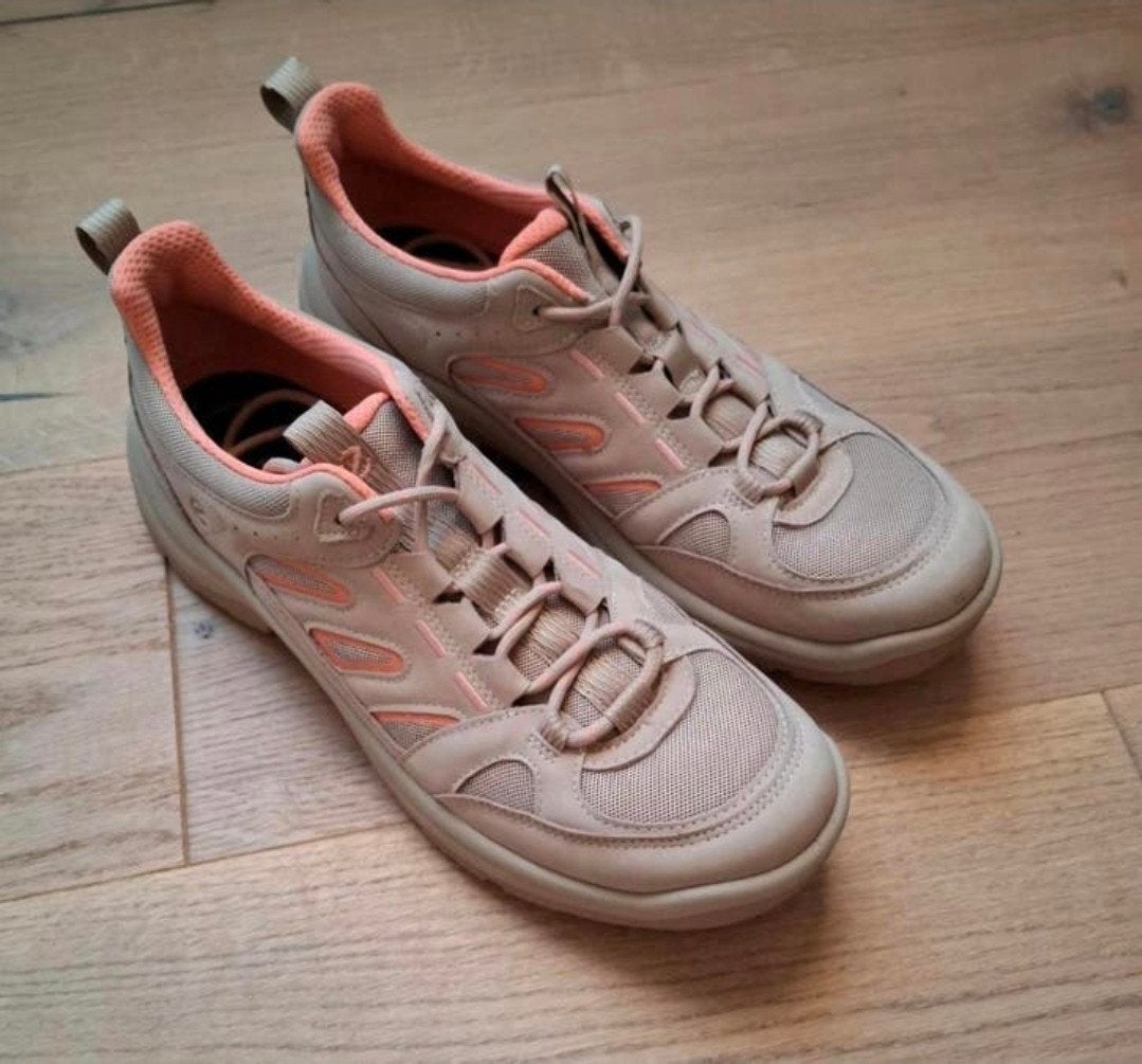 Ecco schoenen maat 42 zo goed als nieuw, Ecco, Beige, Ophalen of Verzenden, Sneakers of Gympen