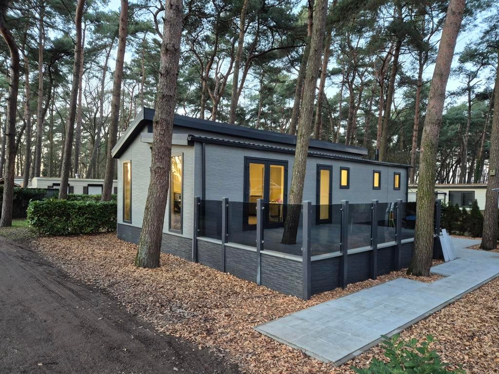 Luxe nwe recreatiewoning 12x5m op park 2 slkmr grens BE/NL, 2 slaapkamers, Limburg, 60 m², Verkoop zonder makelaar