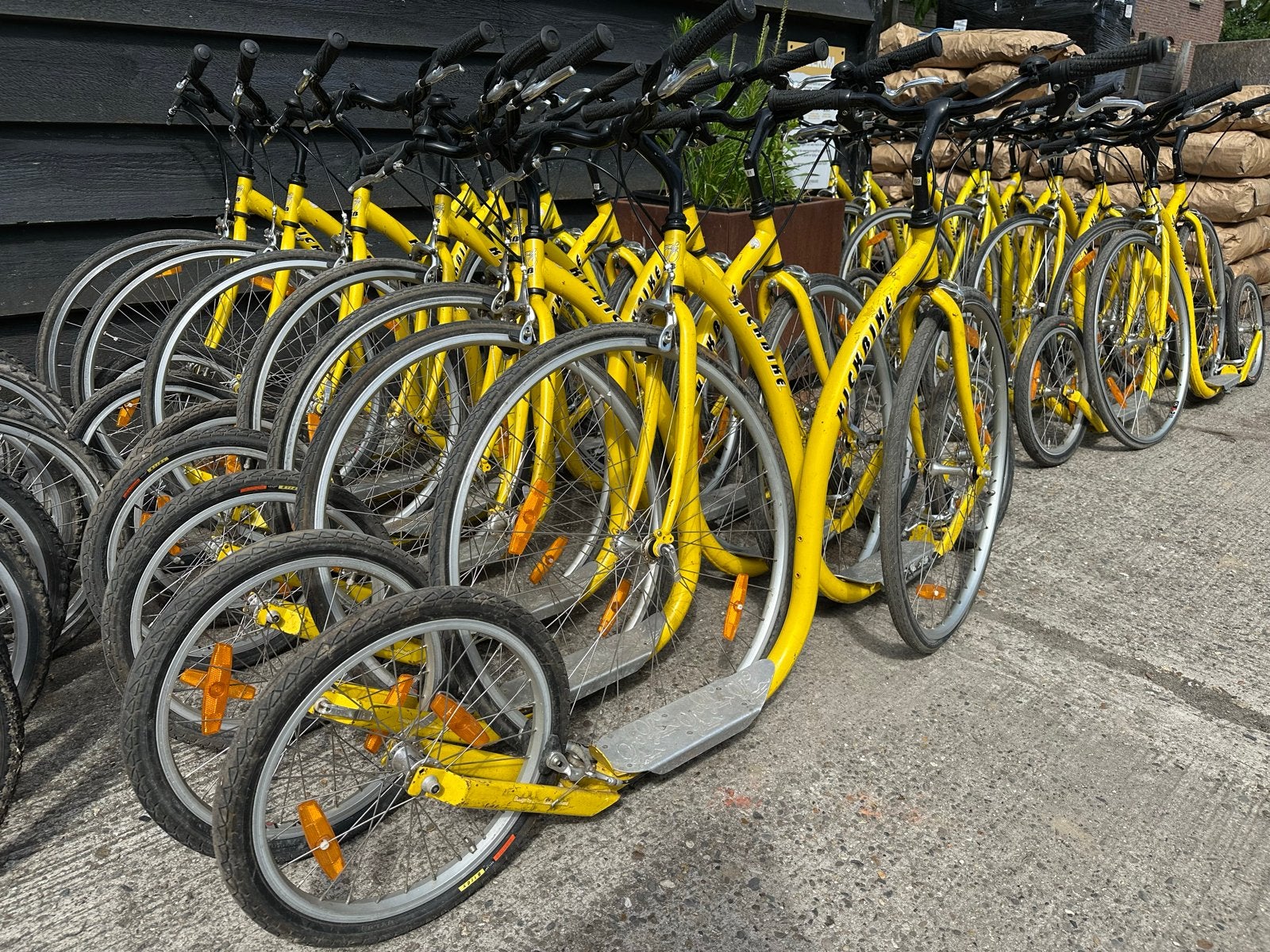 Gele Kickbike steps - Ideaal voor groepen en verhuur, Fietsen en Brommers, Steps, Ophalen, Gebruikt, Kickbike