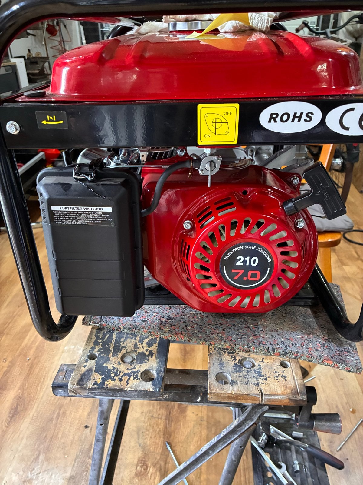 7 pk 4-takt motor met tank en schakelaar (4 stuks), Ophalen, Nieuw, Benzinemotor, 1800 rpm of meer