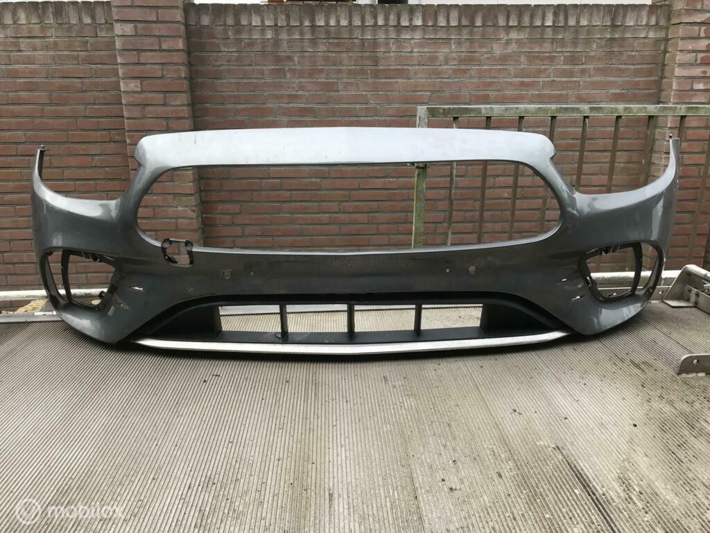 Mercedes E-klasse W213 Bumper Facelift AMG /// A2138857404, Gebruikt, Voor, Mercedes-Benz, Ophalen of Verzenden