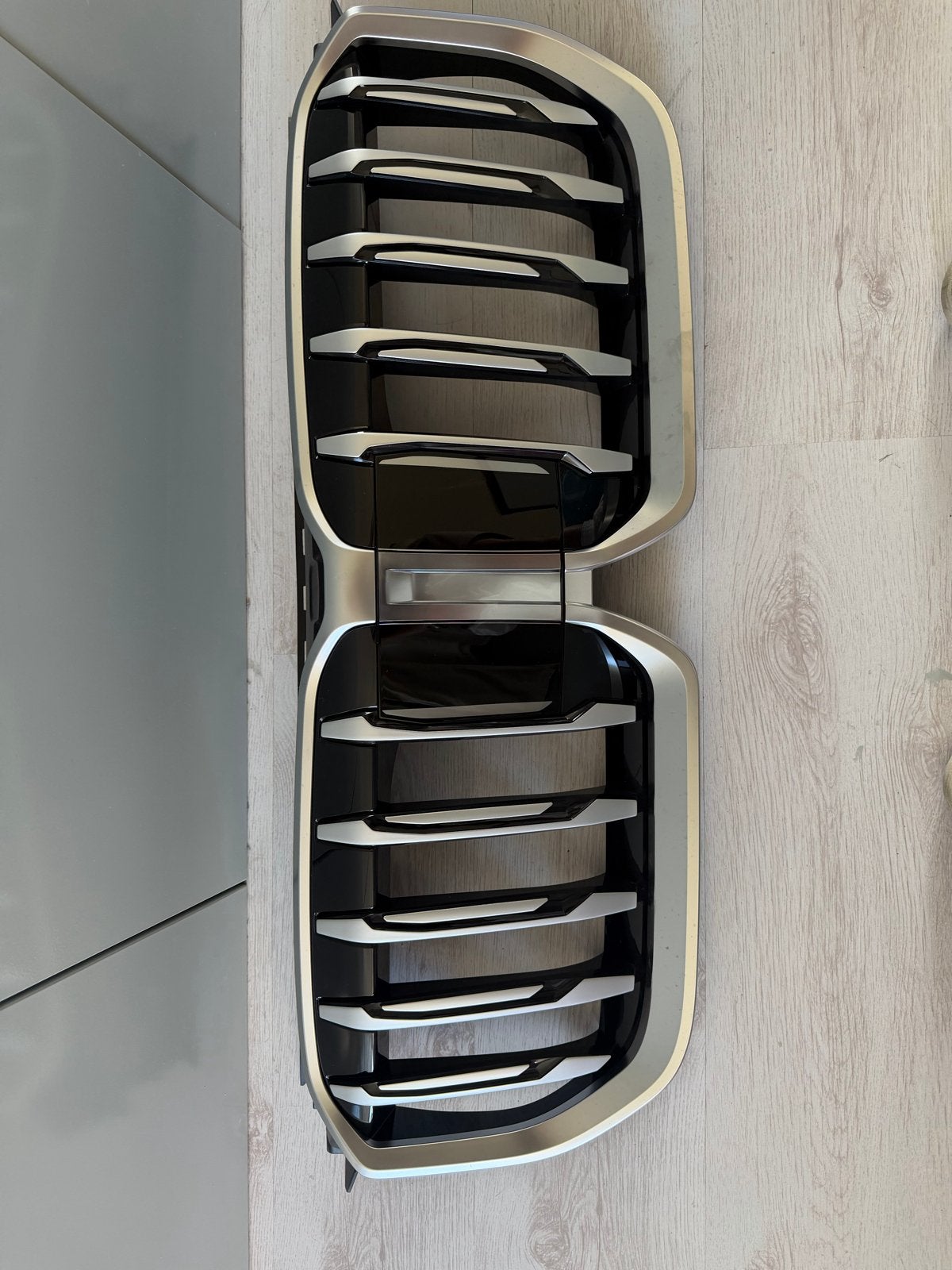 BMW X1 U11 Nierengrill - Origineel (2024+ model), Ophalen, Voor, Nieuw, Bumper