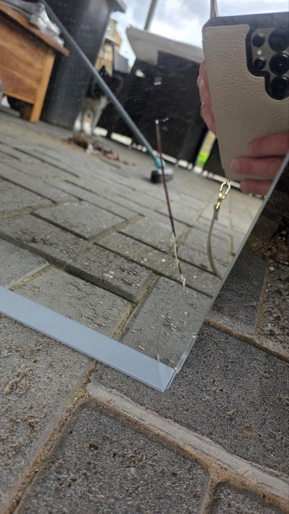 Nieuwe spiegel met verlichting, barst rechtsonder, Huis en Inrichting, Ophalen, Nieuw, Rechthoekig, Minder dan 100 cm