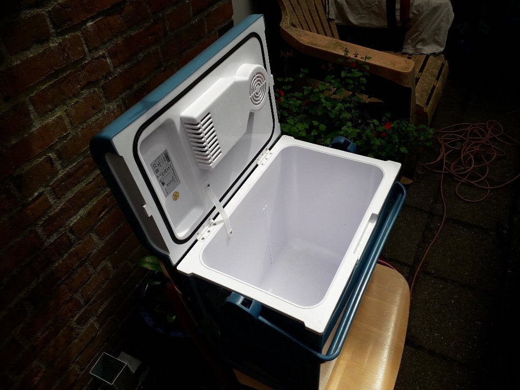 outwell koelbox met generator, Ophalen, Zo goed als nieuw, Koelbox, Compressor
