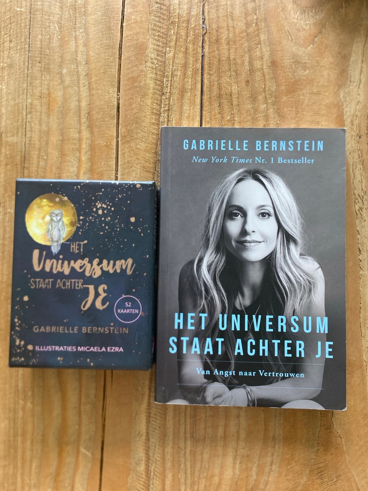 Het Universum Staat Achter Je - Boek & Kaartenset, Boeken, Ophalen of Verzenden, Gelezen, Spiritualiteit algemeen, Achtergrond en Informatie