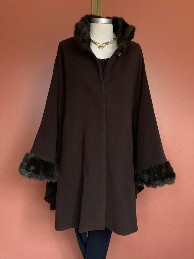 Lener Cordier wollen cape bruin 38-46😍prachtig 🥰❤️🌟, Kleding | Dames, Verzenden, Zo goed als nieuw, Maat 38/40 (M), Bruin