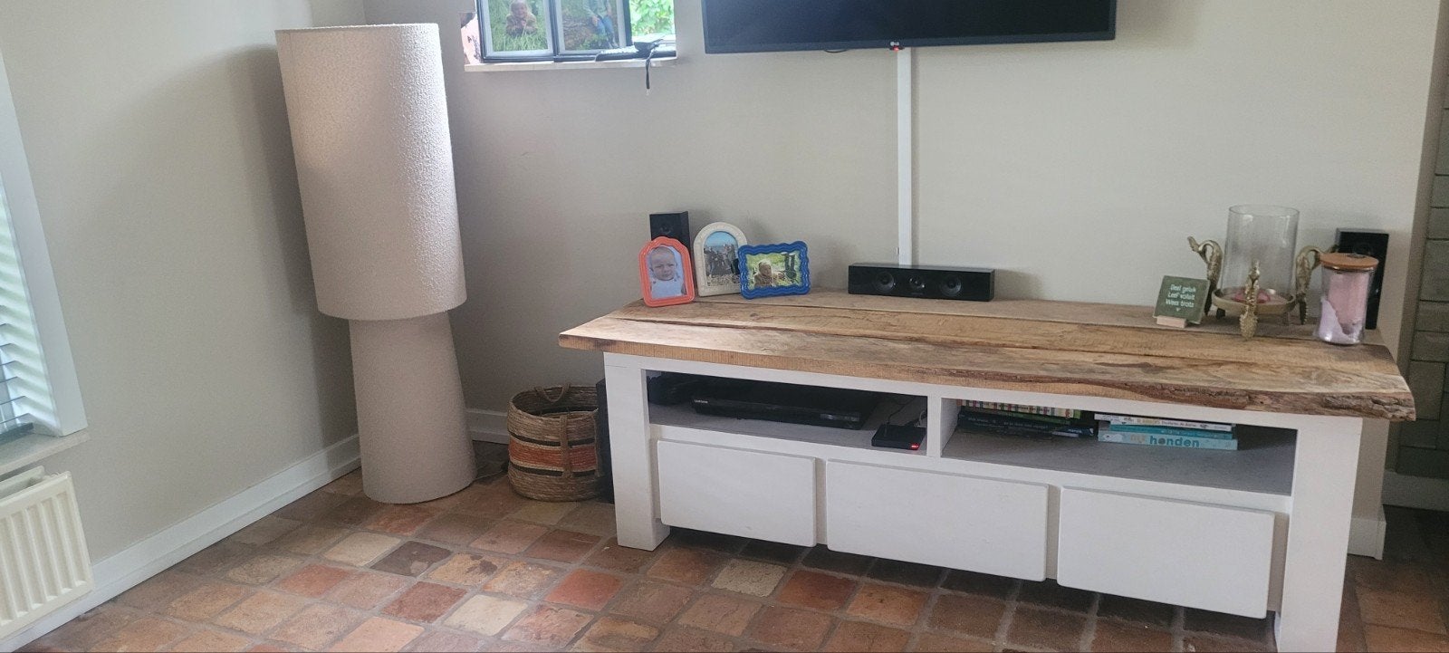 Landelijk tv-meubel met eiken houten blad, Ophalen, 50 tot 75 cm, 150 tot 200 cm, Minder dan 100 cm