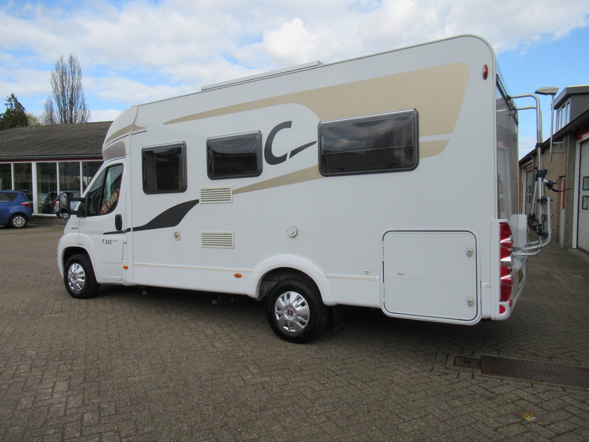 Carado capron T 345 fiat motor (bj 2015), Ringverwarming, 6 tot 7 meter, Info@autobedrijfhenkschouten.nl, Autobedrijf Henk Schouten