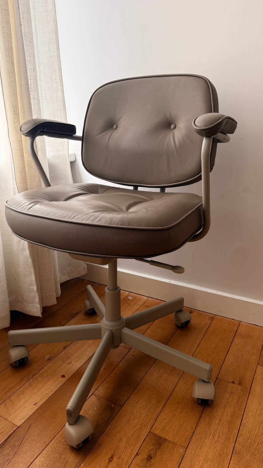 IKEA ALEFJÄLL office chair – beige leather, Huis en Inrichting, Bureaustoelen, Ophalen, Zo goed als nieuw, Beige