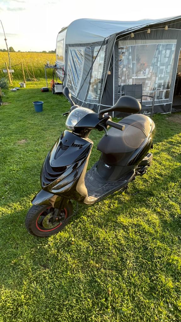 Piaggio zip 4t 50cc 2015, Fietsen en Brommers, Scooters | Piaggio, Ophalen, Gebruikt, Benzine, Zip
