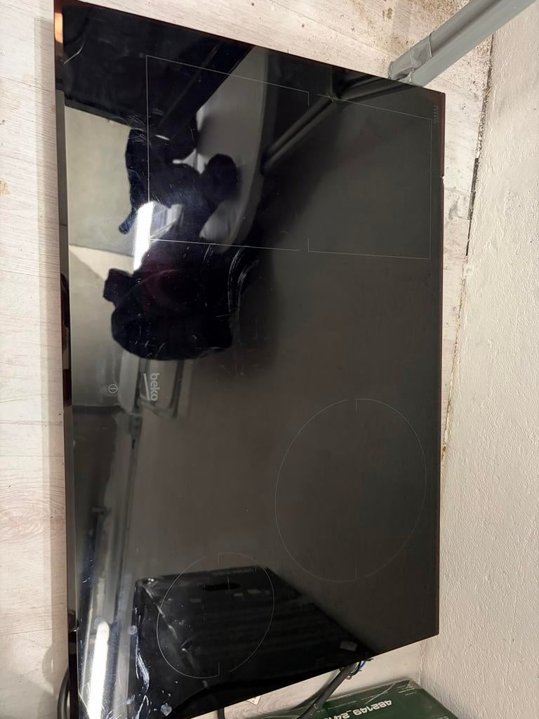 Beko inductiekookplaat met barst - 4 pitten, Ophalen, 4 kookzones, Inbouw, Inductie