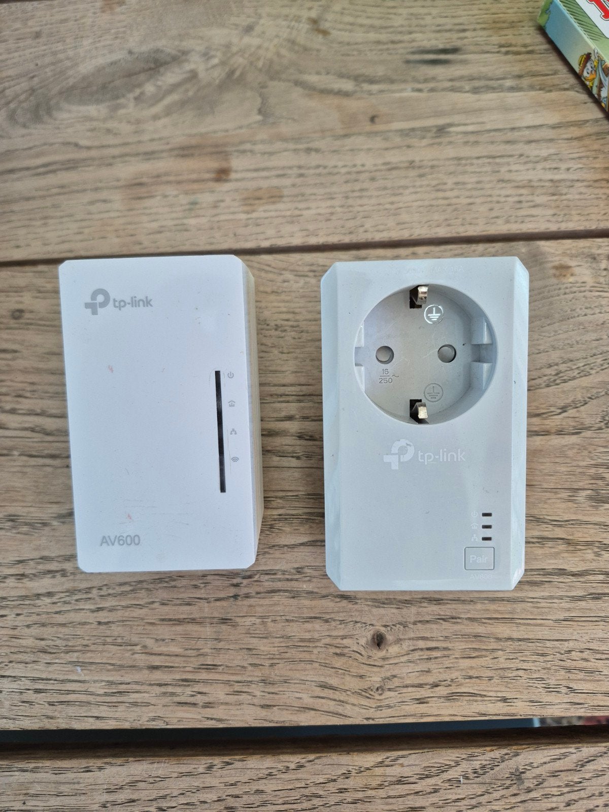 TP-Link Powerline  Set AV600 (TL-PA4020P & TL-WPA4220), Ophalen of Verzenden