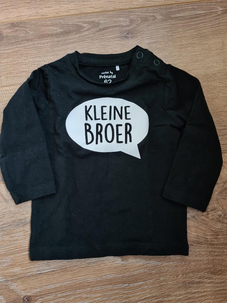 Nieuw truitje Kleine Broer maat 62, Ophalen of Verzenden, Nieuw, Jongetje, Shirtje of Longsleeve