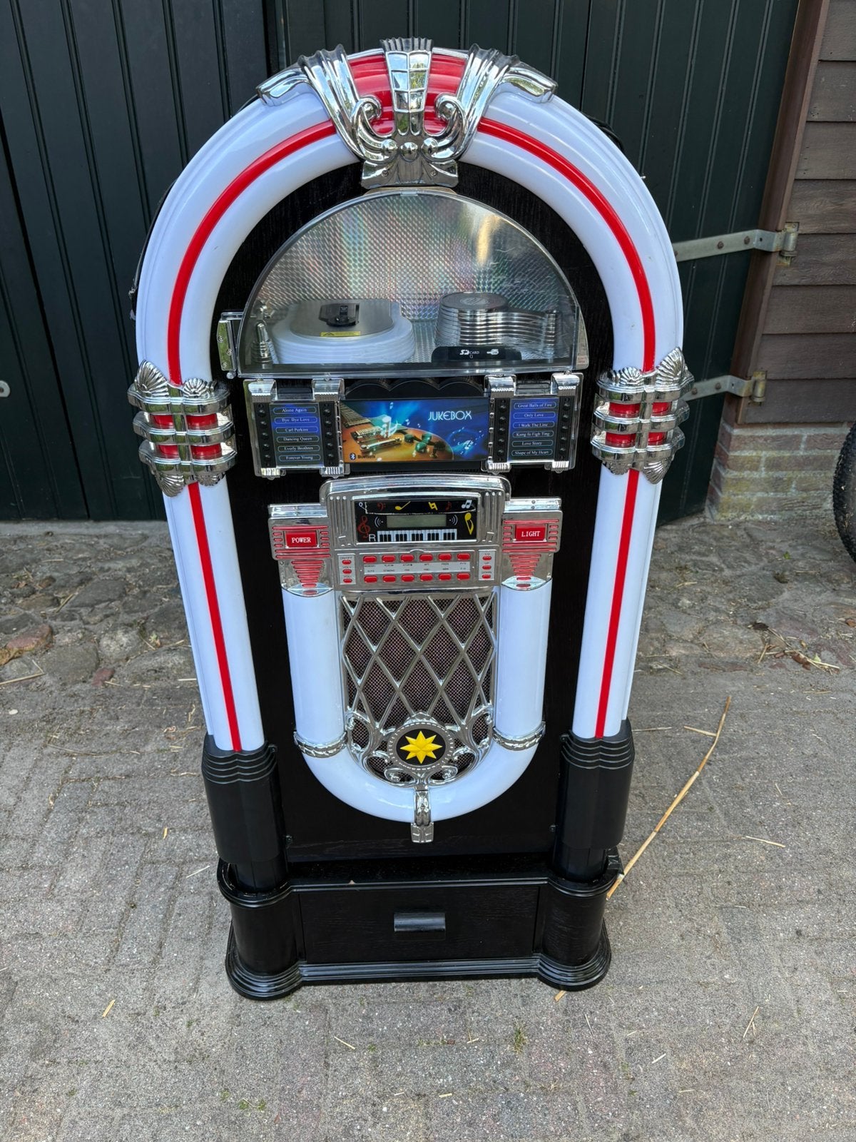 Jukebox met bluetooth, fm, auz enz., Ophalen, Zo goed als nieuw, 1970 tot heden, Overige merken