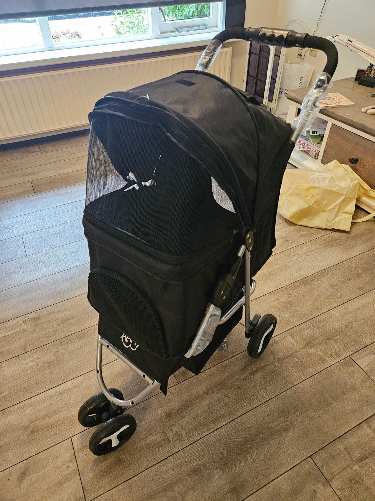 Buggy nauwelijks gebruikt voor kleine huisdieren, Ophalen, Zo goed als nieuw