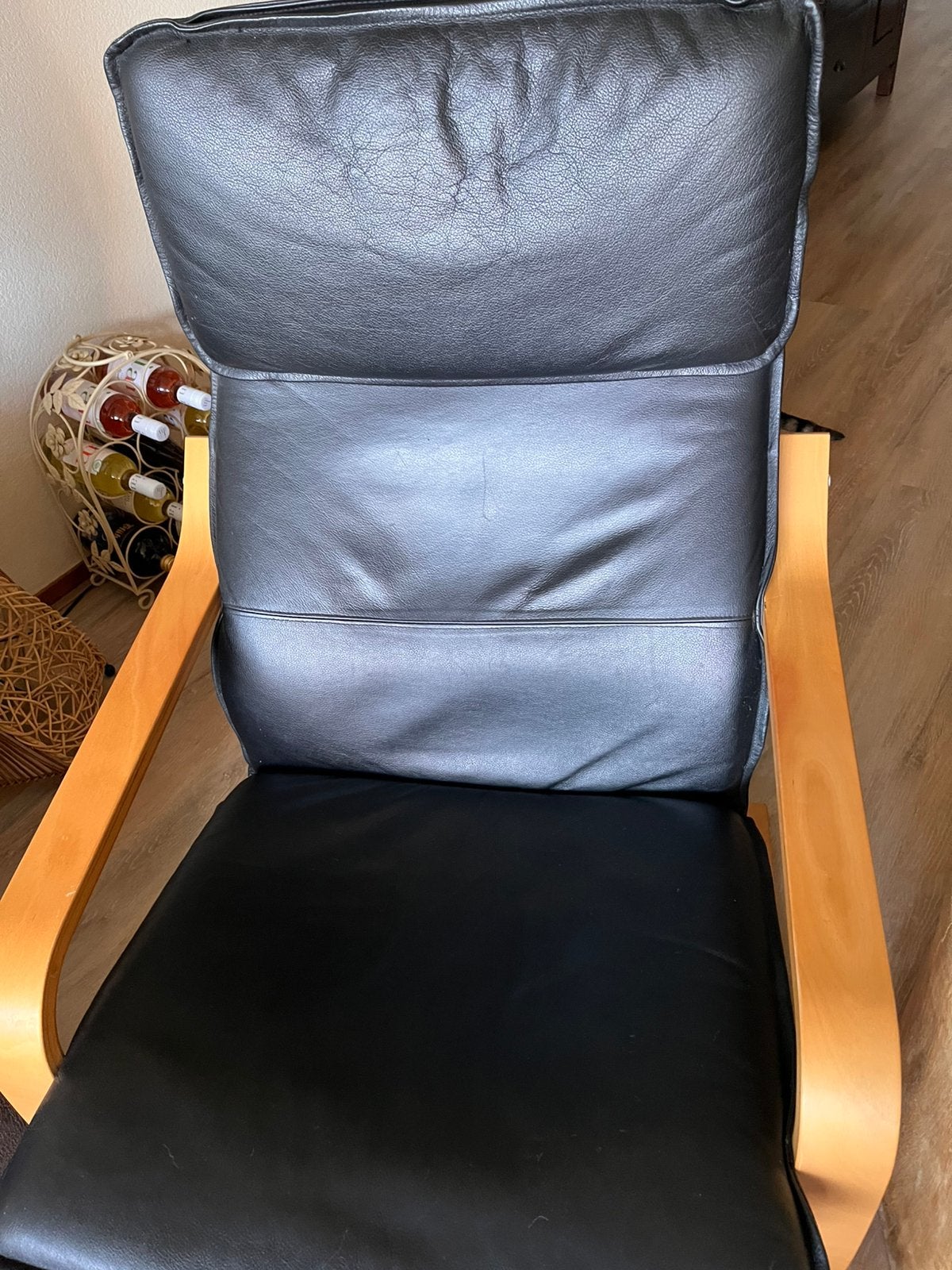 2 prachtige zwart lederen Pohang stoelen, Huis en Inrichting, Ophalen, Zo goed als nieuw, 50 tot 75 cm