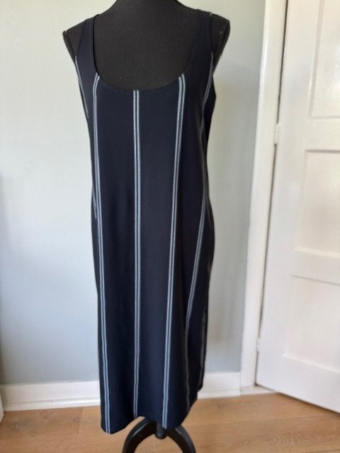 Nieuw knielange zomerjurk van Penn & ink NY maat 40., Maat 38/40 (M), Penn & Ink, Zwart, Nieuw