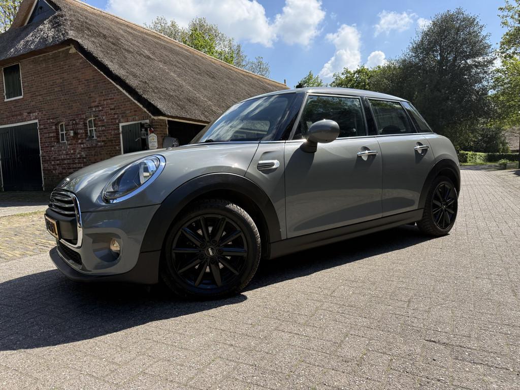 MINI Mini 1.5 One Pepper. 5 drs !Climate/cruise,stoelverw. M, Auto's, Mini, Voorwielaandrijving, Gebruikt, 102 pk, Bedrijf