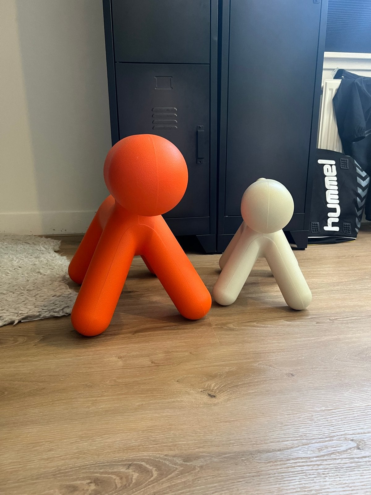 Magis Puppy stoel Eero Aarnio - Oranje en Wit (set), Meerkleurig, Kunststof, Ophalen of Verzenden, Zo goed als nieuw