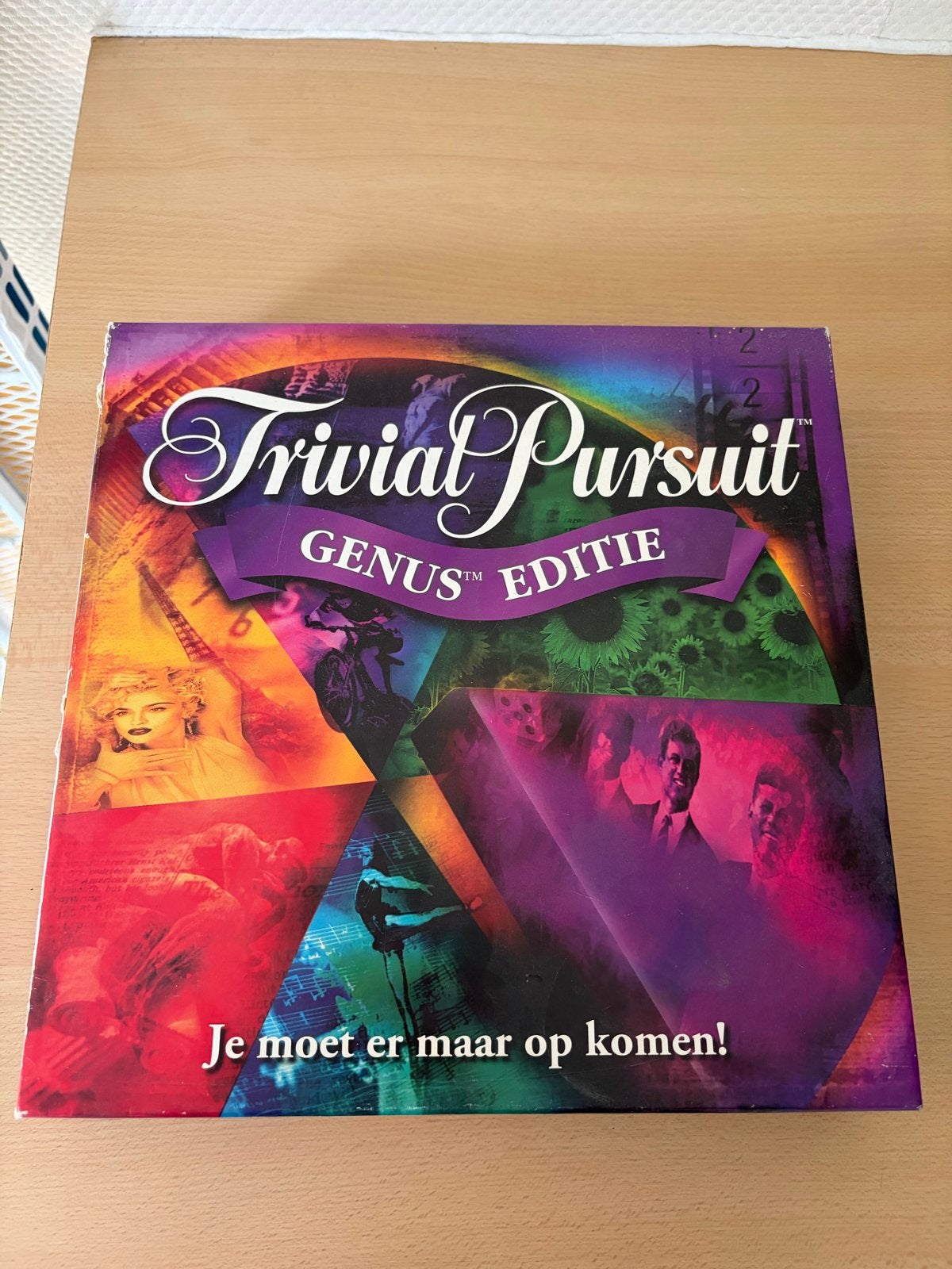 Trivial Pursuit Genus Editie Bordspel, Drie of vier spelers, Ophalen, Gebruikt
