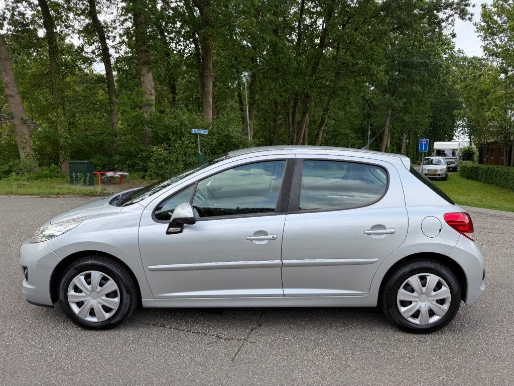 Peugeot 207 1.6 VTI Vol automaat - Clima - 5 deurs !!!, Auto's, Peugeot, Automaat, Euro 5, 15 km/l, Gebruikt