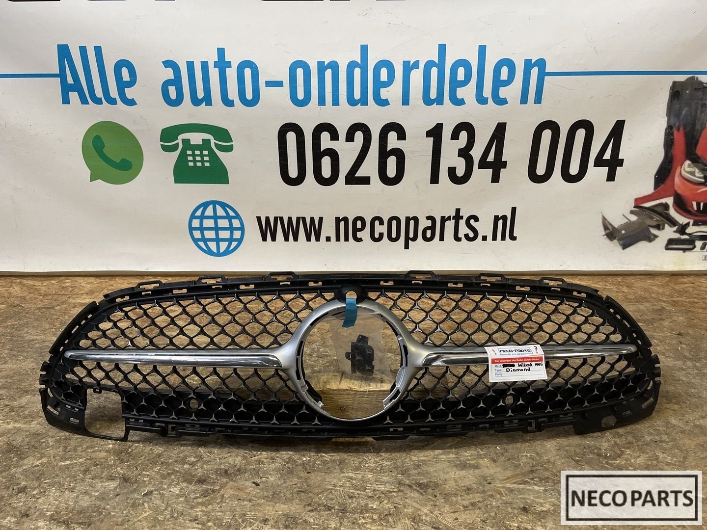 MERCEDES C KLASSE W206 AMG DIAMOND GRIL GILLE BUMPER ORIGINE, Auto-onderdelen, Carrosserie en Plaatwerk, Gebruikt, -, Ophalen of Verzenden