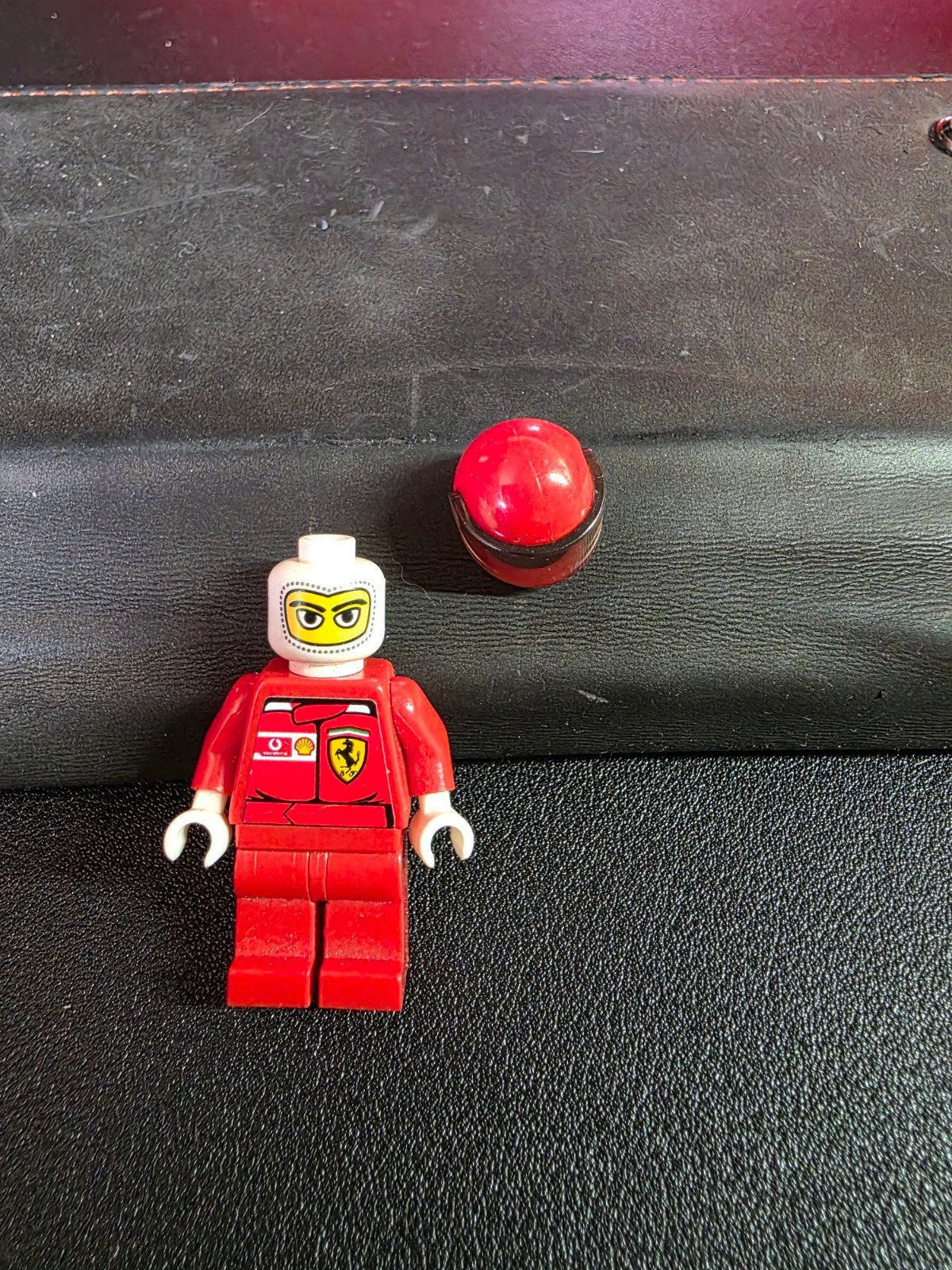Lego Ferrari F1 Coureur Minifiguur Rac024, Ophalen of Verzenden