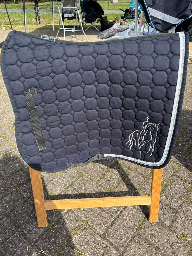 Dressuurdekje Equiline, Dieren en Toebehoren, Ophalen of Verzenden, Zo goed als nieuw, Blauw, Dressuurdekje