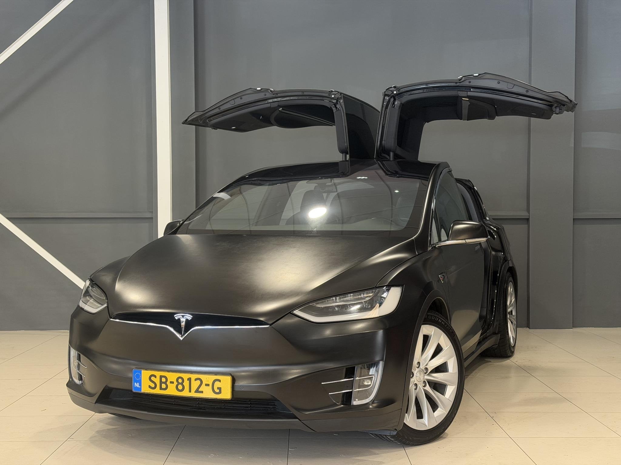 Tesla Model X 75D Base 7p. | Trekhaak | 7 Persoons | SOH 90%, Auto's, Tesla, Automaat, Model X, Gebruikt, 124 €/maand