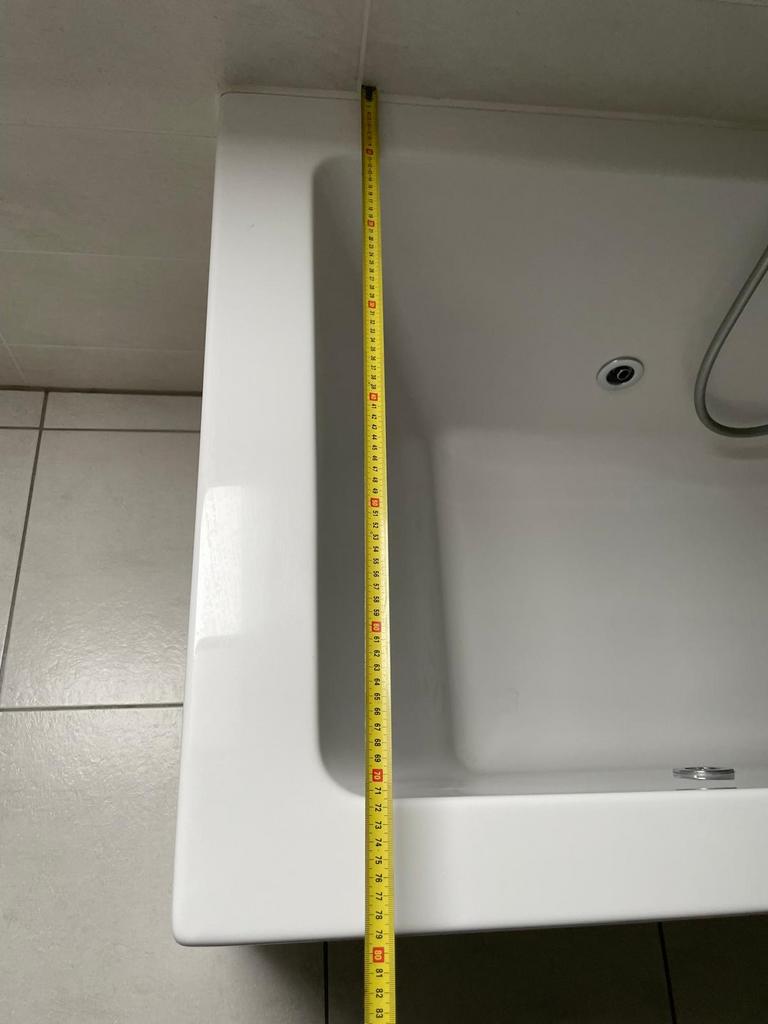 Wit ligbad met douche en whirlpool functie, Ophalen, Gebruikt, Bad