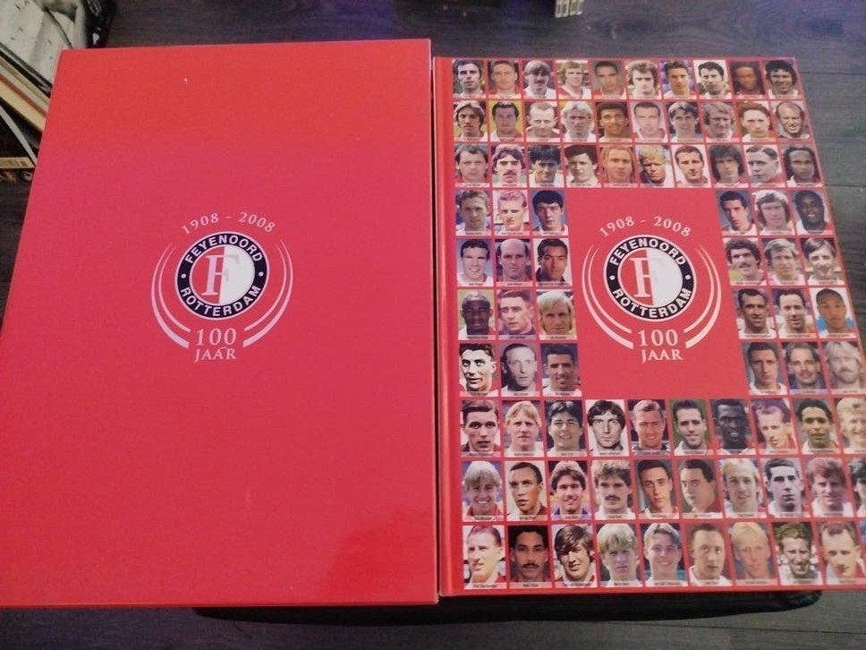 FEYENOORD 100 JAAR 1908 2008 HARDCOVER + CASSETTE BOX, Ophalen of Verzenden, Zo goed als nieuw, Paul Smits, Balsport
