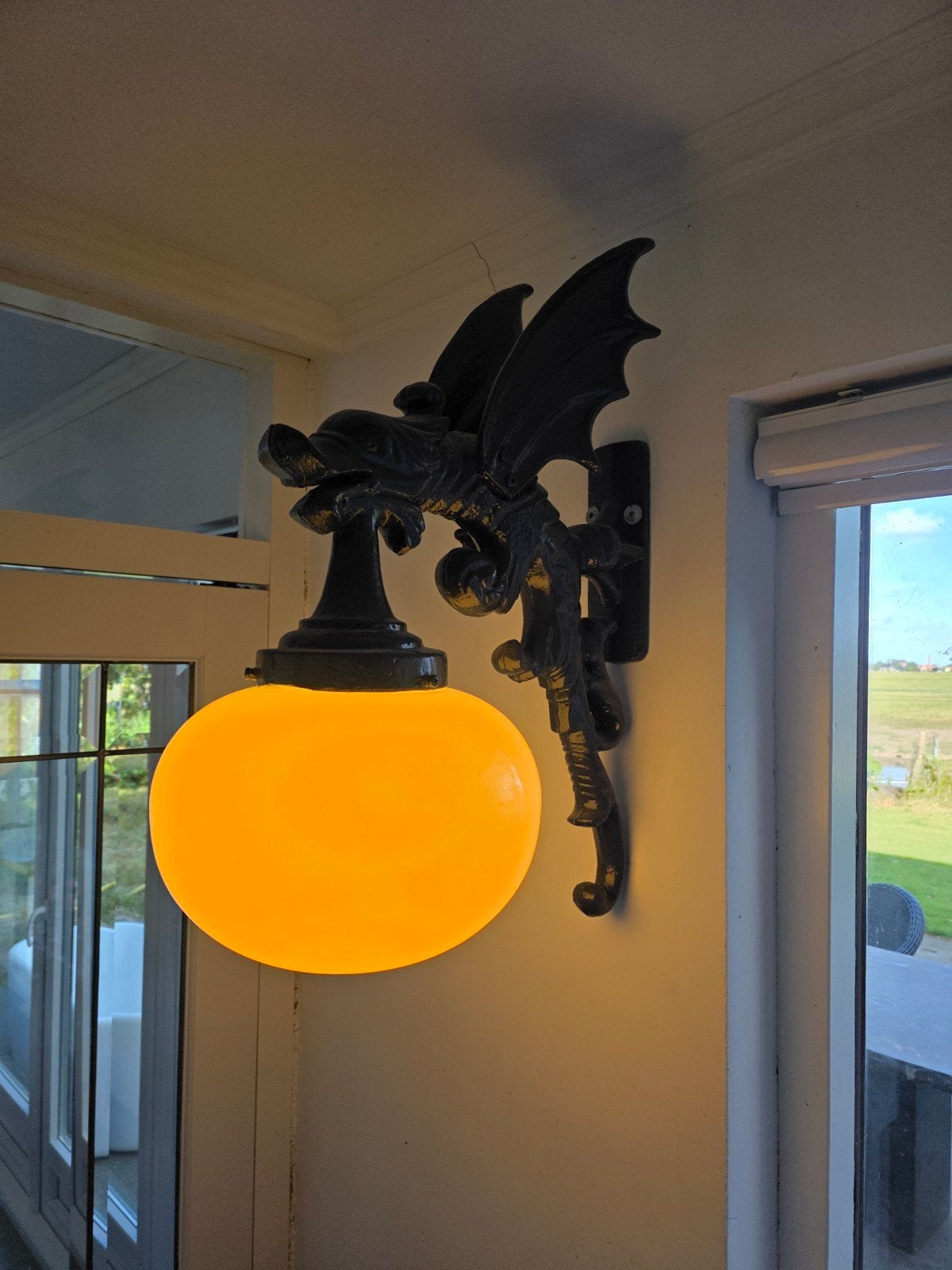 Unieke Drakenlamp - Binnen en Buiten te Gebruiken, Ophalen, Gebruikt, Geschikt voor buiten, Zwart