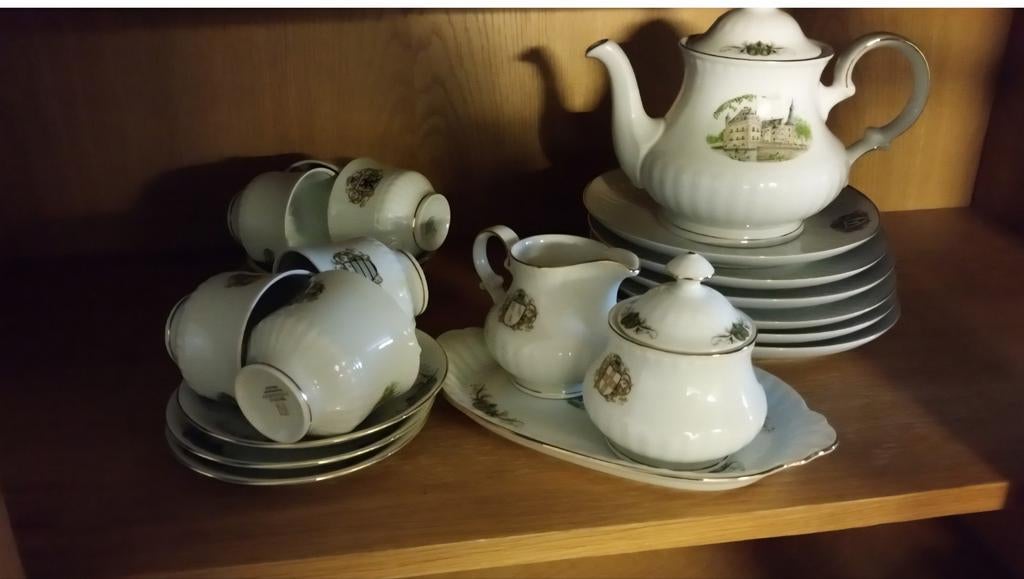 Kastelen servies bavaria, Ophalen, Zo goed als nieuw, Porselein, Overige stijlen
