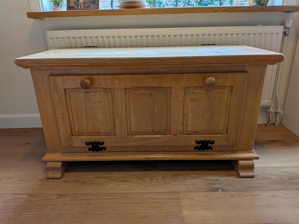 Massief eikenhouten dekenkist in nette staat, Ophalen