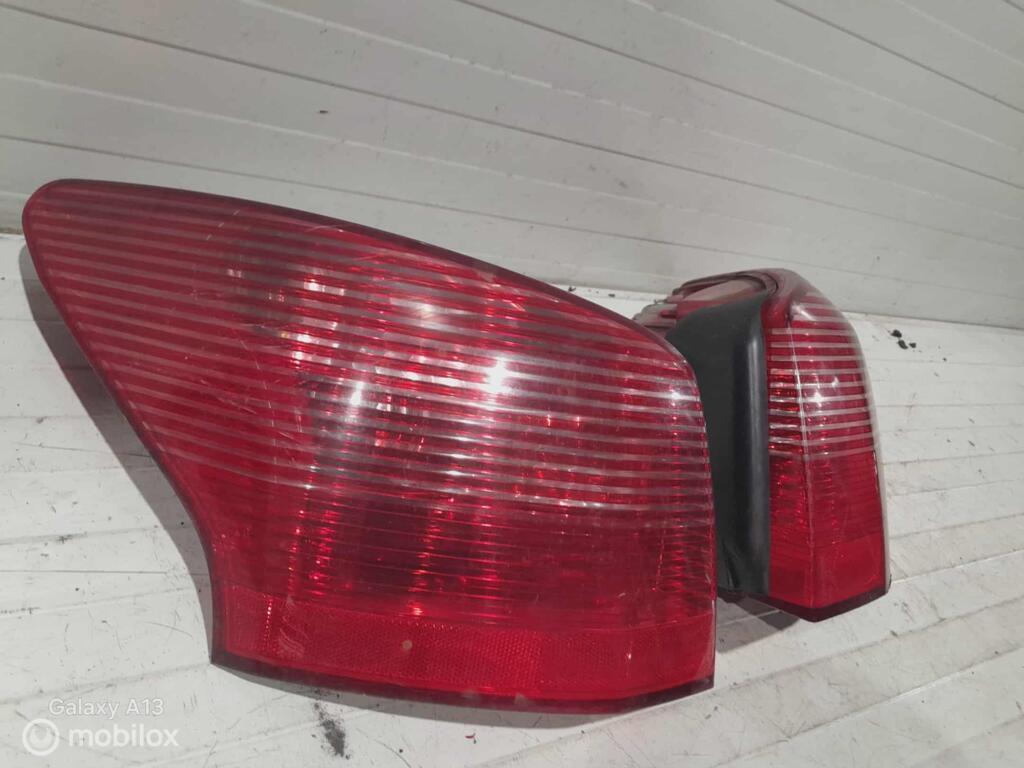 Achterlicht Peugeot 407 SW, Auto-onderdelen, Gebruikt, Ophalen of Verzenden