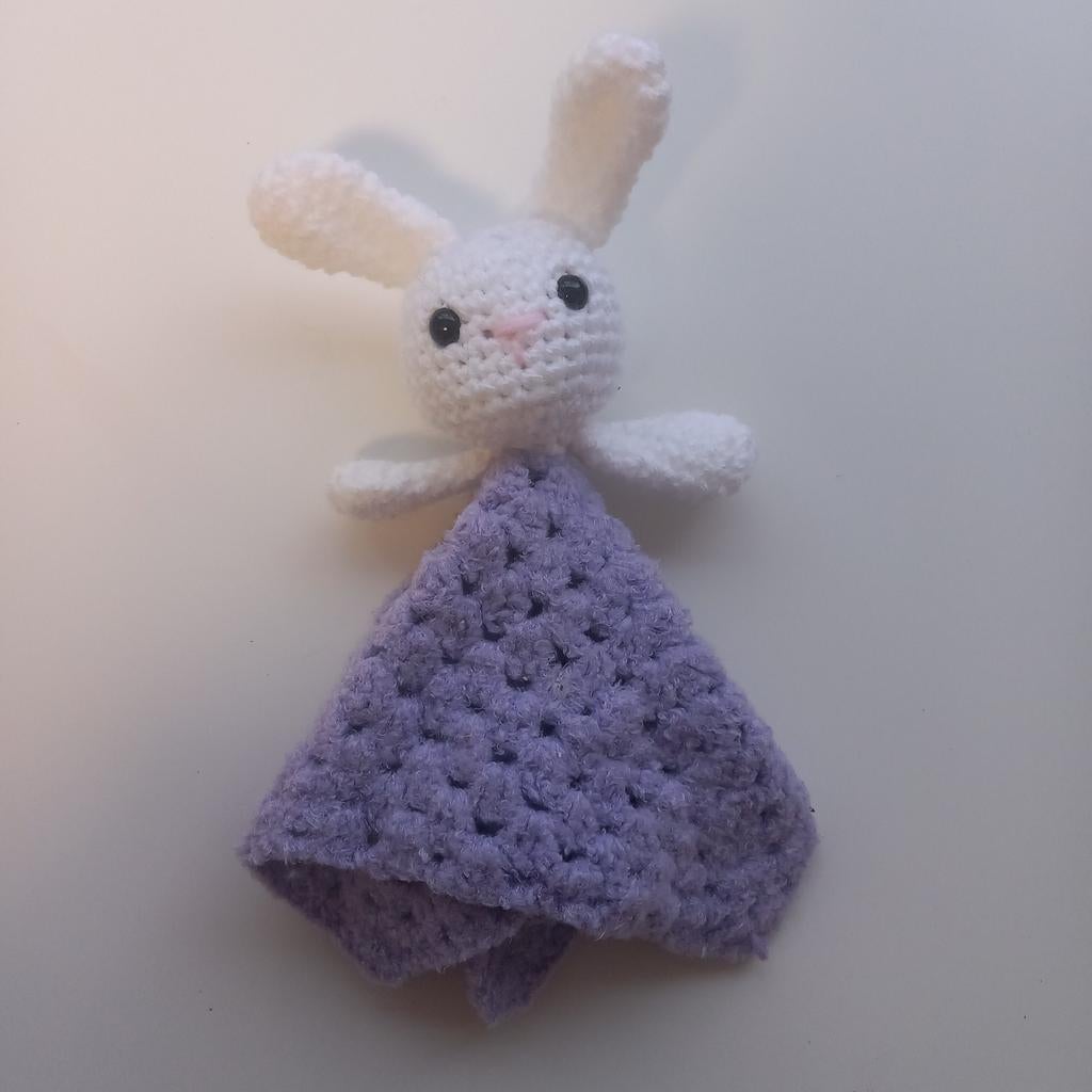 Gehaakt knuffel doekje konijn, Kinderen en Baby's, Speelgoed | Knuffels en Pluche, Ophalen of Verzenden, Nieuw, Konijn
