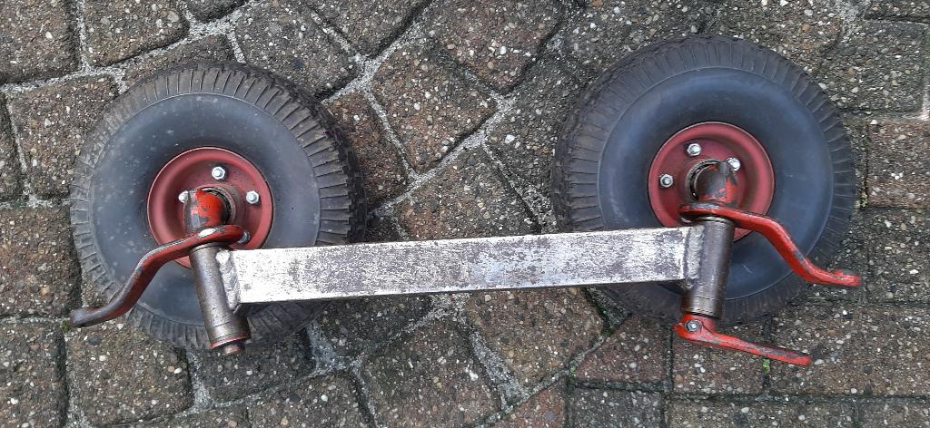 Trelleborg banden incl ophanging T991, Fiets Hem Er In, Fietsen en Brommers, Fietsonderdelen, Gebruikt, Ophalen