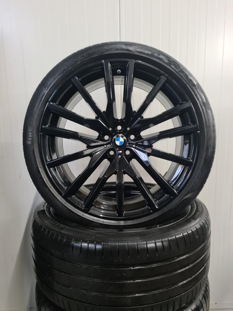22' BMW X5 G05 X6 G06 Styling 742M Zwart met zomerbanden, Auto-onderdelen, Banden en Velgen, Ophalen, 275 mm, Banden en Velgen