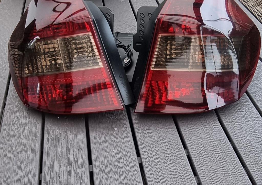 SUPER NETTE BLACKLINE ORGINEEL BMW E87 E81  ACHTERLICHTEN, Ophalen of Verzenden