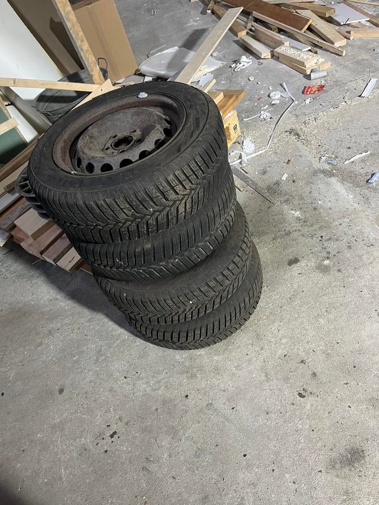 Set Winterbanden met Velg - 185/65 R15, Auto-onderdelen, Banden en Velgen, Ophalen, Gebruikt, 15 inch, Banden en Velgen