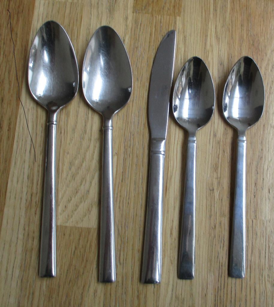 Bestekdelen Sola Palermo 2 dinerlepels 2 dessertlepels mes, Ophalen of Verzenden, Rvs of Chroom