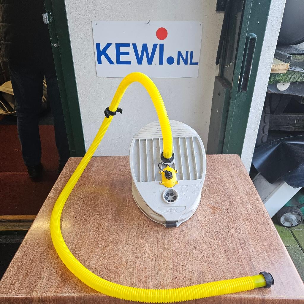 BRAVO 9 HOGE DRUK VOETPOMP € 39,- KEWI ROTTERDAM, Ophalen, Nieuw, Handmatig
