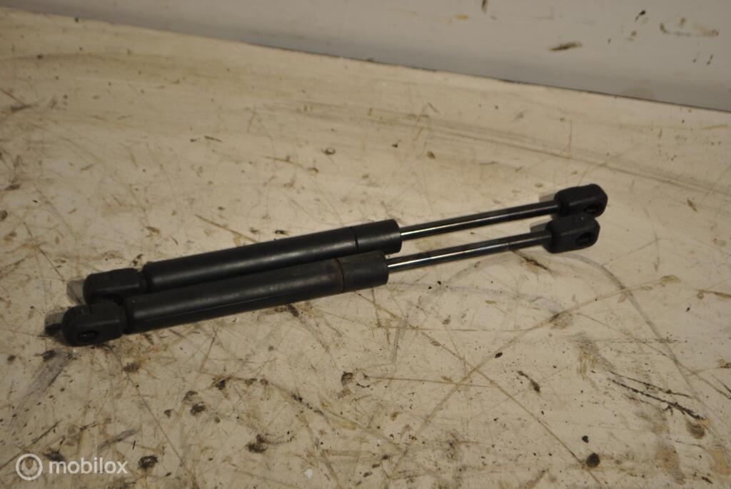 Gasdemper motorkap Audi TT 8N 1.8 5V Turbo (98-06) 8N0823359, Audi, Gebruikt