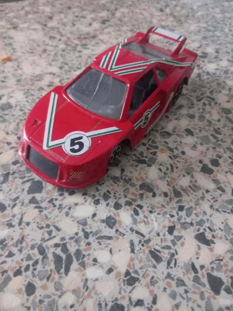 Ferrari 308 GTB 4 Turbo, Hobby en Vrije tijd, Modelauto's | 1:18, Ophalen of Verzenden, Zo goed als nieuw, Auto, Overige merken