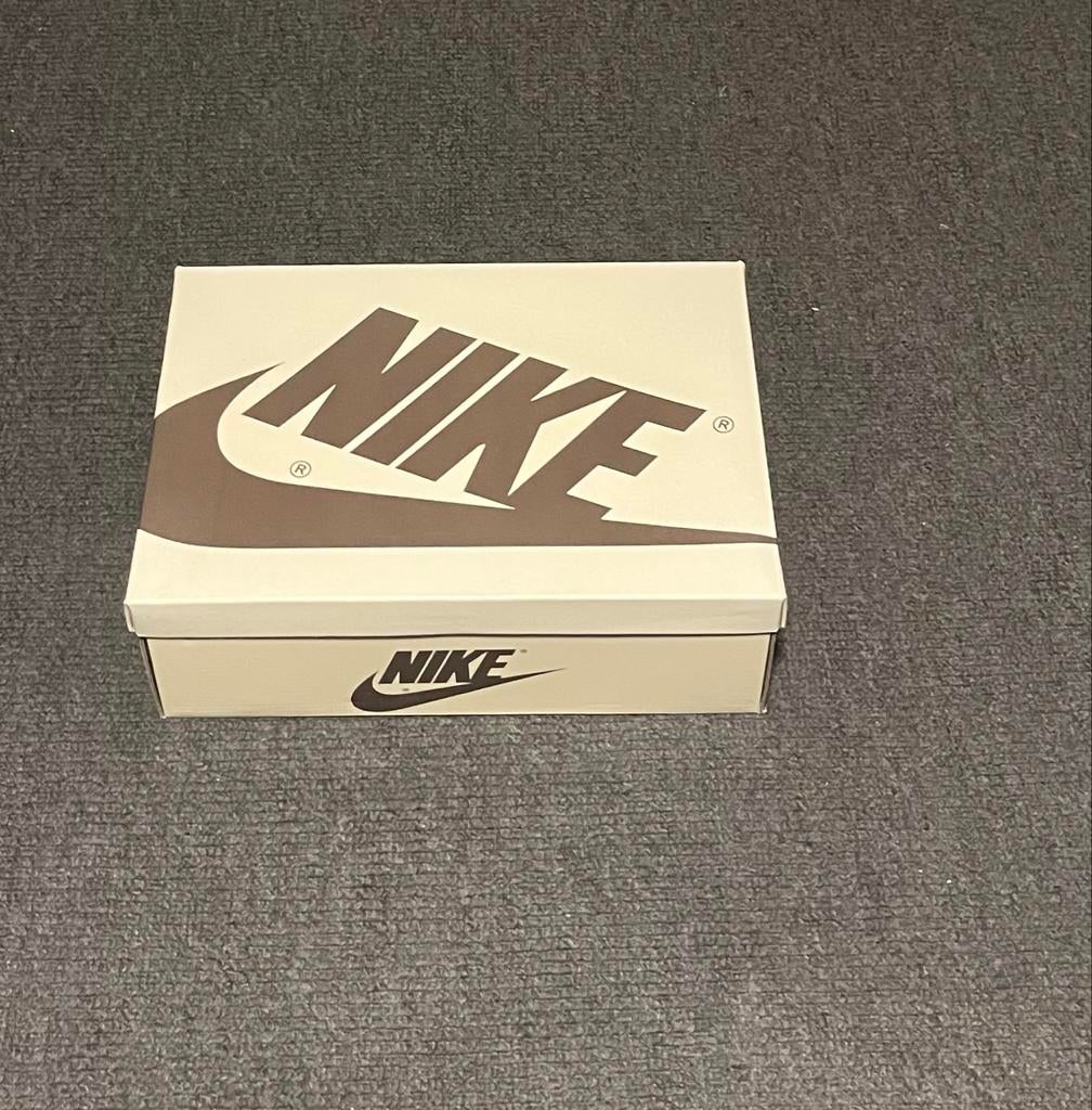 Travis Scott Dunk - Alle Maten Beschikbaar!, Kleding | Heren, Schoenen, Ophalen of Verzenden, Nieuw, Overige kleuren, Sneakers of Gympen