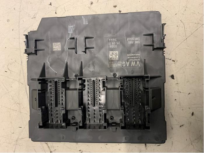 Computer Body Control van een Volkswagen Passat, Gebruikt, -, Volkswagen, -