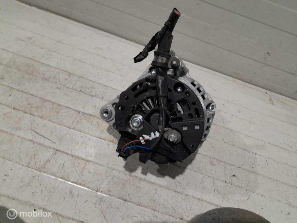 Dynamo Volkswagen Polo 0124515010, Gebruikt, Ophalen of Verzenden