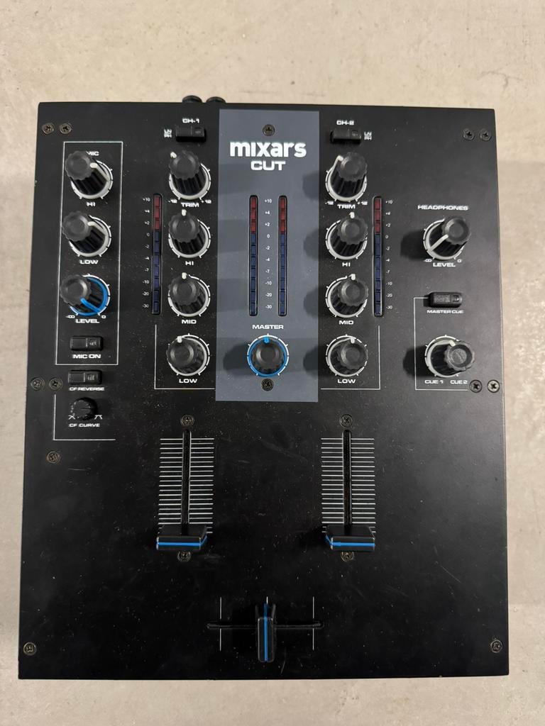 Mixars CUT battle DJ-mixer, Muziek en Instrumenten, Mengpanelen, Ophalen of Verzenden, Zo goed als nieuw, Microfooningang