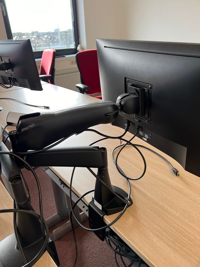 Ergotron Monitor Arm - Verstelbaar, Computers en Software, Laptopstandaarden, Gebruikt, In diepte verstelbaar, Ophalen of Verzenden